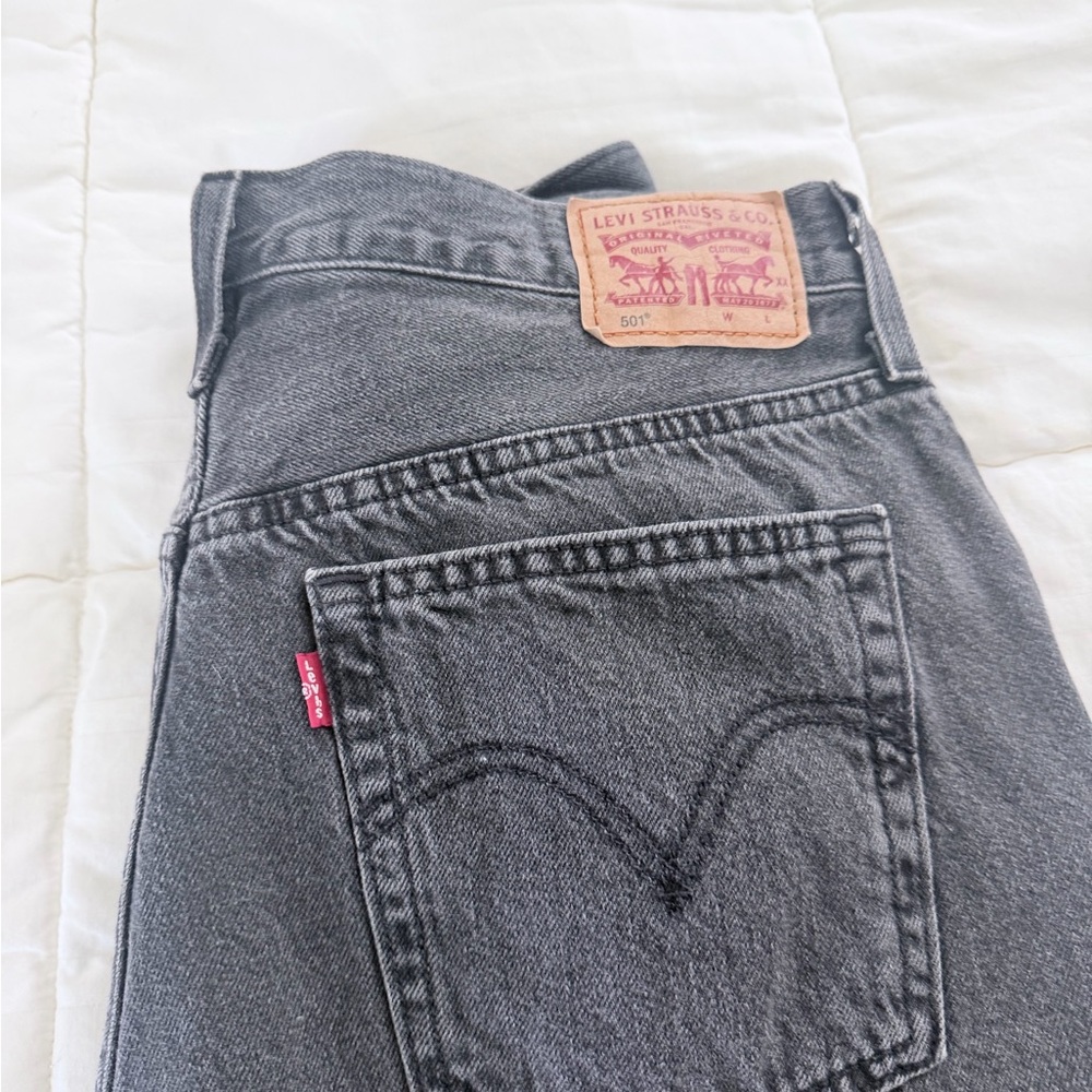 Levi's Black Wash 501 Straight Back Pocket Jeans